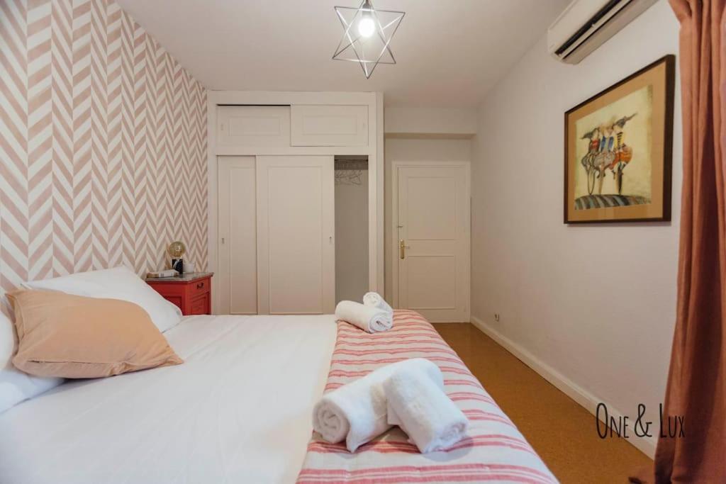 O&L Aire - Spacious And Bright Apartment In The Heart Of セビリア エクステリア 写真