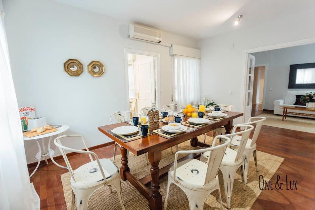 O&L Aire - Spacious And Bright Apartment In The Heart Of セビリア エクステリア 写真