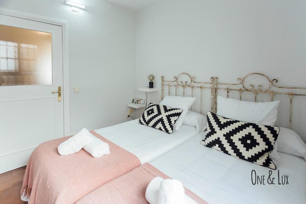 O&L Aire - Spacious And Bright Apartment In The Heart Of セビリア エクステリア 写真