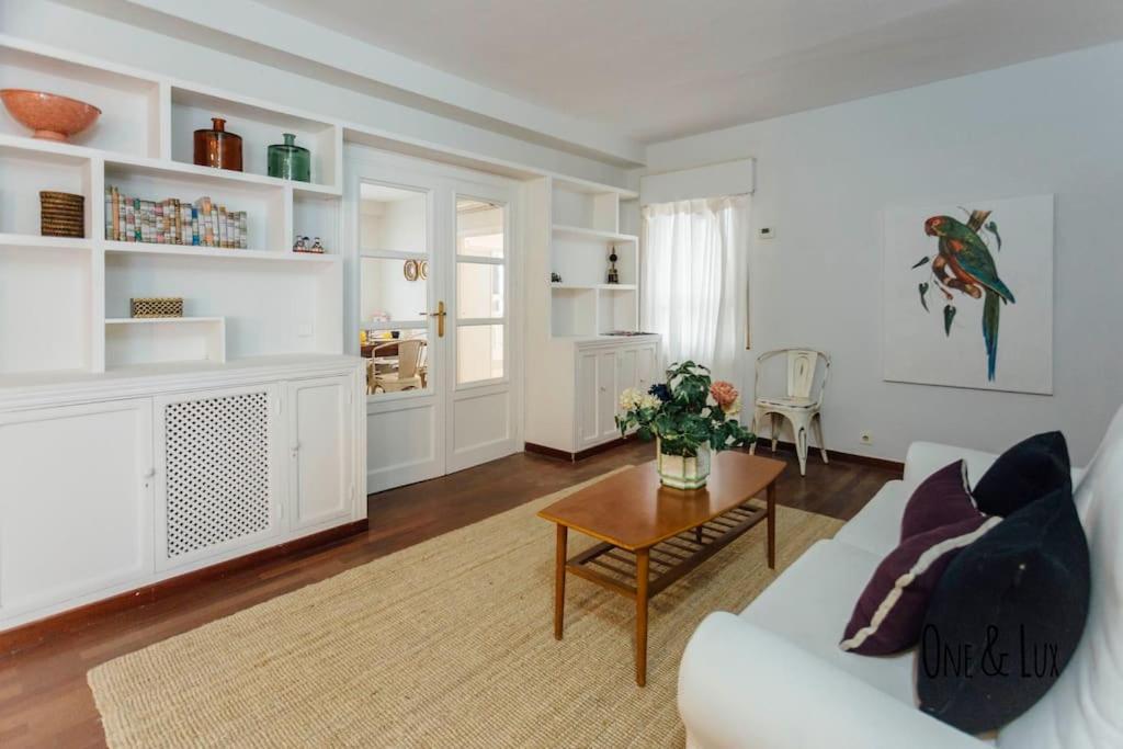 O&L Aire - Spacious And Bright Apartment In The Heart Of セビリア エクステリア 写真