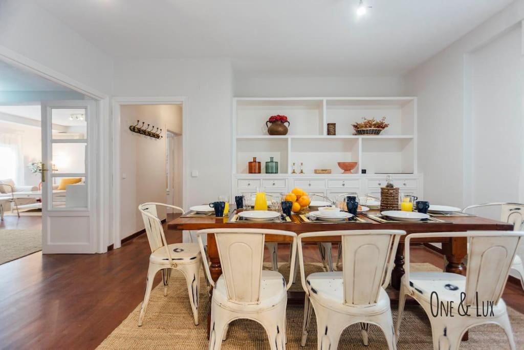 O&L Aire - Spacious And Bright Apartment In The Heart Of セビリア エクステリア 写真
