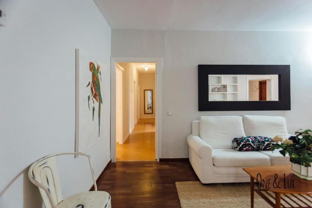 O&L Aire - Spacious And Bright Apartment In The Heart Of セビリア エクステリア 写真
