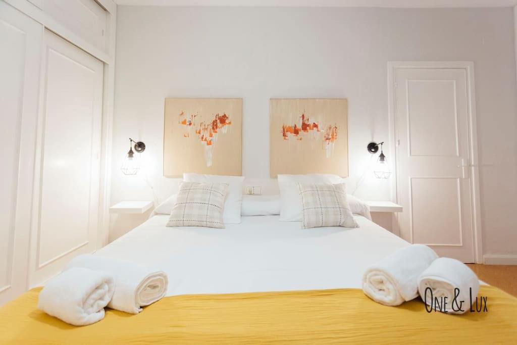 O&L Aire - Spacious And Bright Apartment In The Heart Of セビリア エクステリア 写真